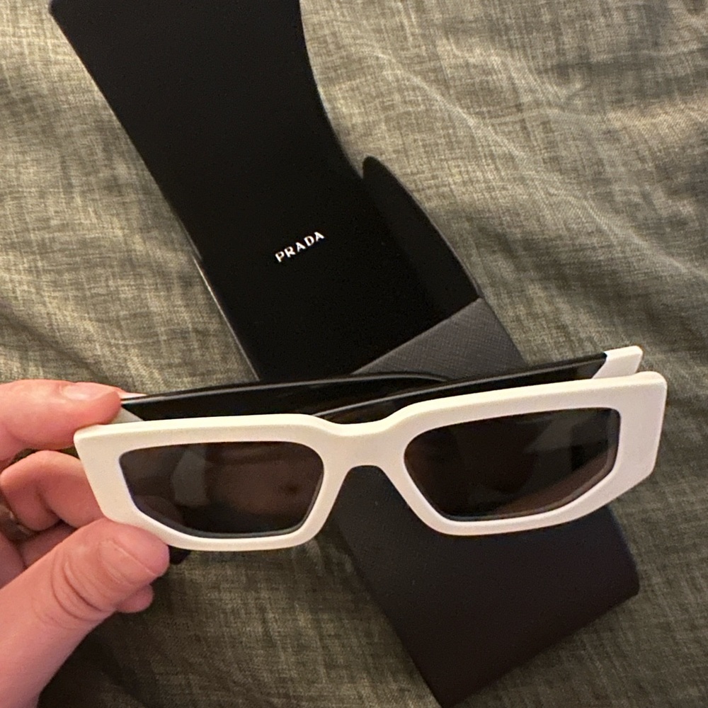 Prada pr09z